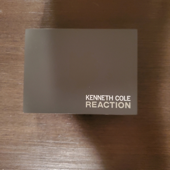 Kenneth Cole cufflinks NWOT - Picture 3 of 3